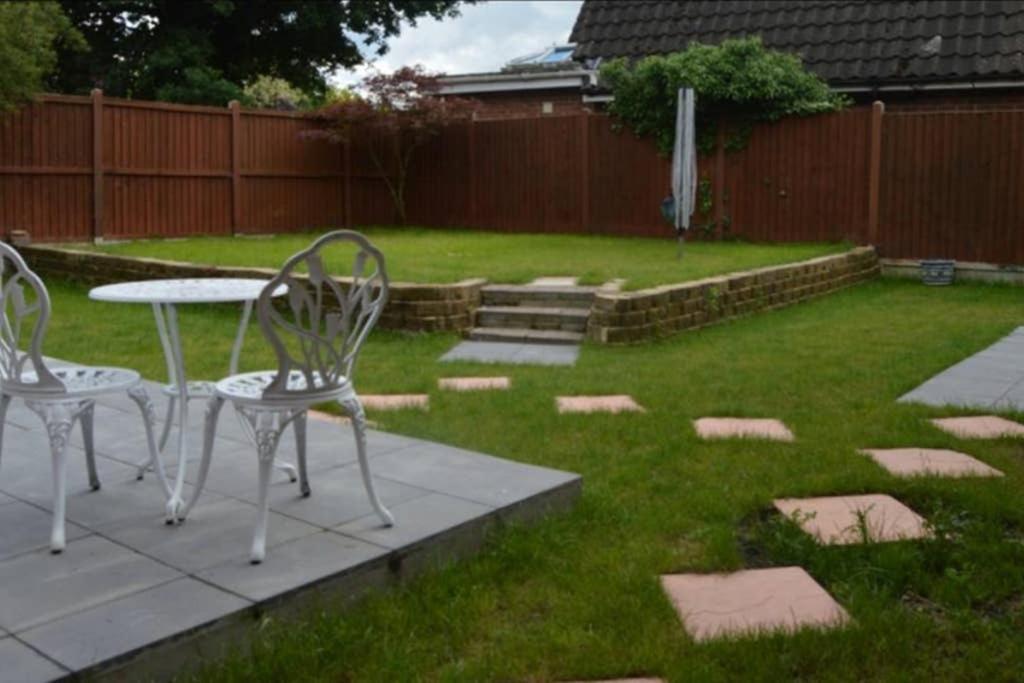 Garland Modern Spacious Apartment, Brentwood 1 외부 사진